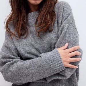 H&M Grey Acrylic/Wool/Alpaca/Blend Knit Long Sleeves Top Pullover Sweate…